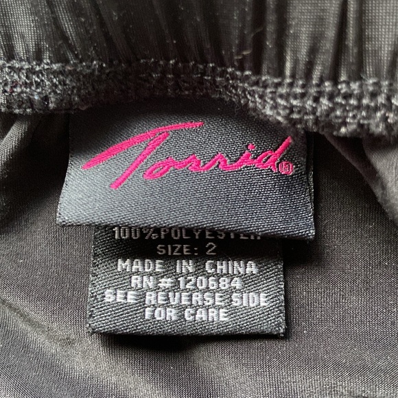 Torrid Size 2 black dressy top - Picture 3 of 7